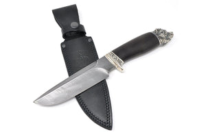 Knife comes with the leather sheath