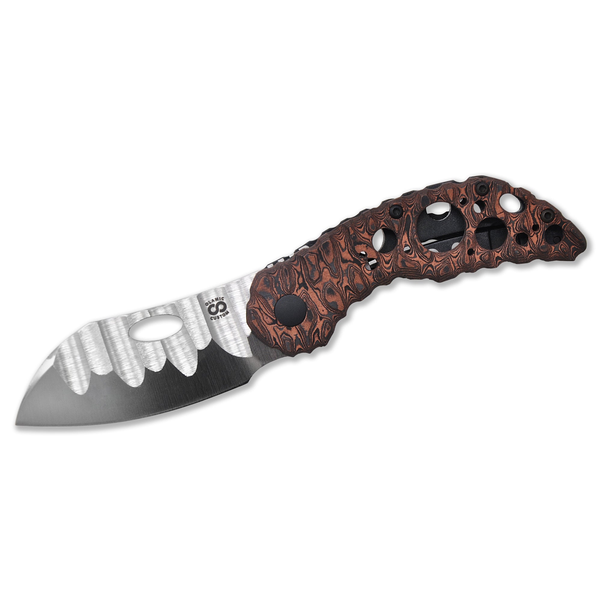 Olamic Busker Featherweight with Magnacut Largo blade and Molten Aphotic Black titanium handle – open view.