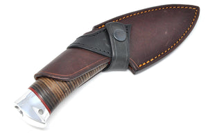 Cliff knife in the sheath
